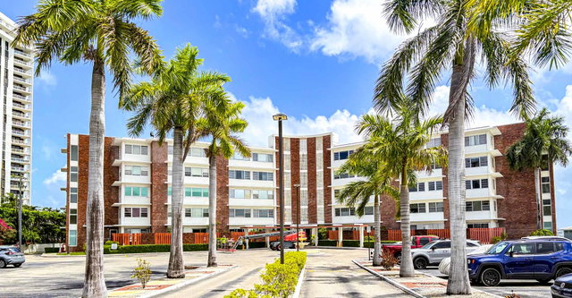 The Shores Condominium photo 2
